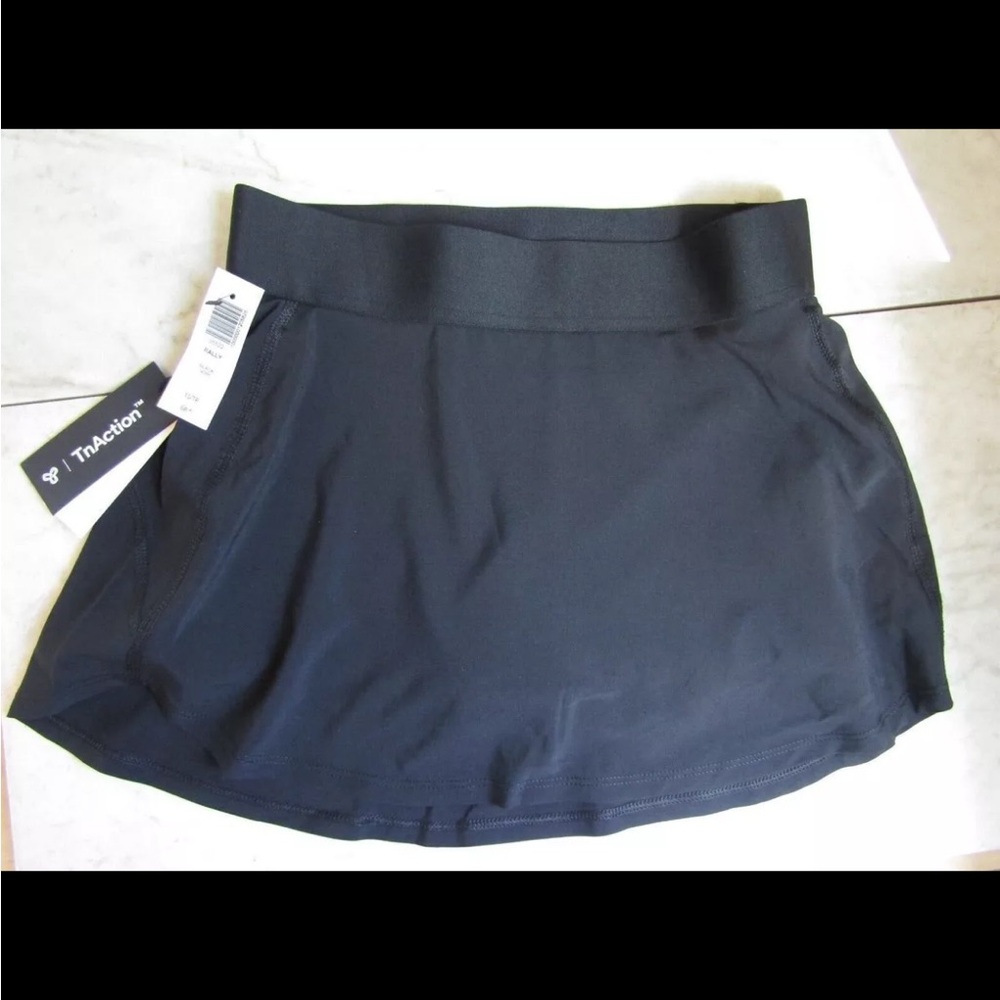 NWT Tna Rally Black Logo Polyester/Elastane Women's Sport Skort Size XS.